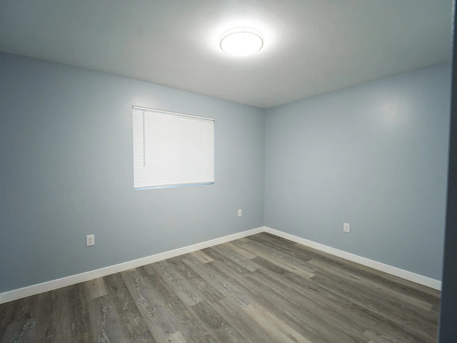 3 bed, $2,995 — Photo 4