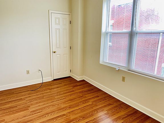 3rd image of 103 Veazey St APT D