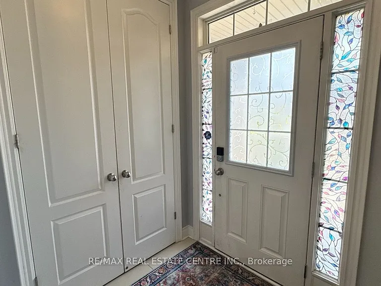 13 Alister Dr #MAIN UPPER — Photo 6