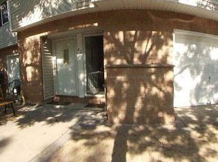 42 White Oak Ln, Staten Island, NY 10309