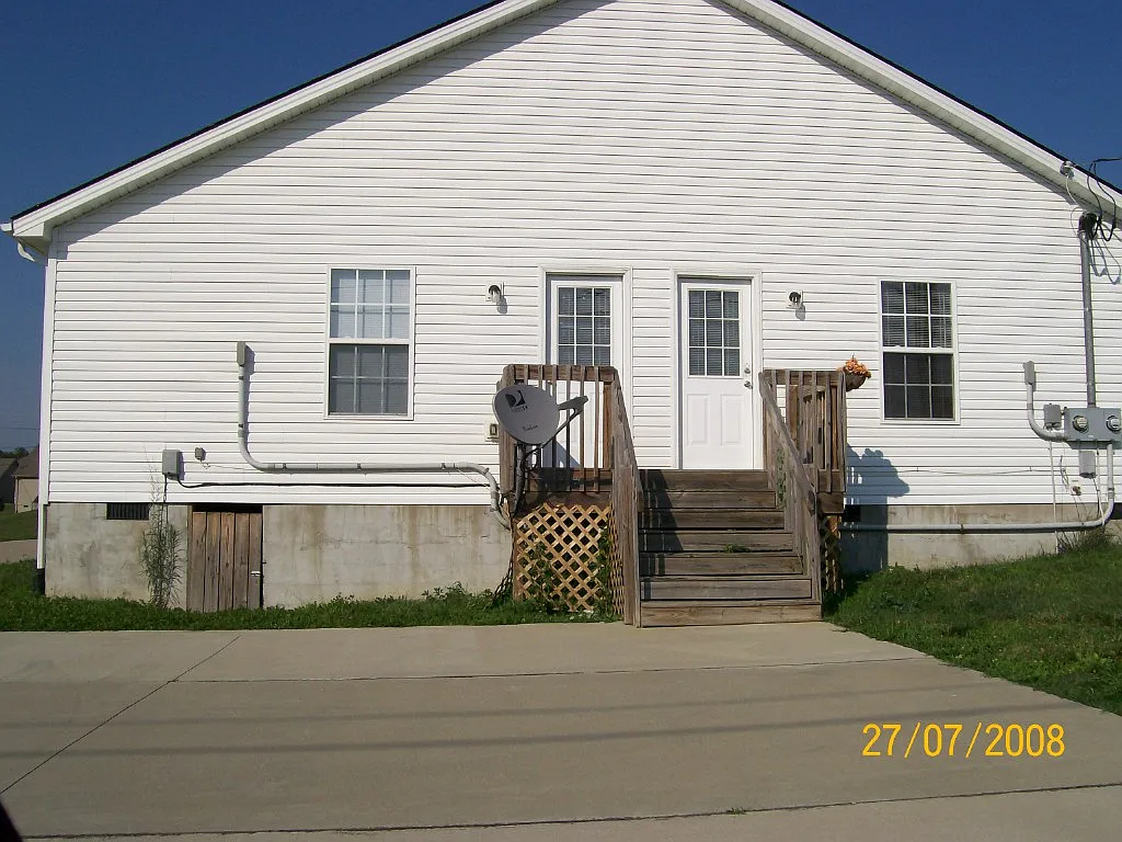 2 bed, 1009 sqft, $1,245 — Photo 2
