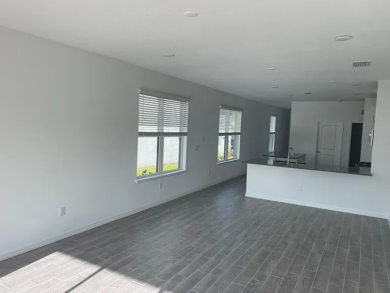 15249 Shady Palms Ln — Photo 9