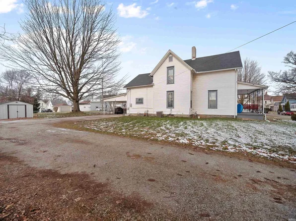 432 S State St, Kendallville, IN 46755