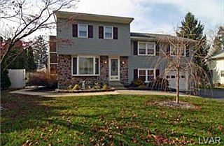 1st image of 829 Sheridan Dr