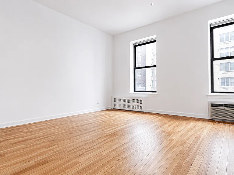 131 E 83rd St #2C — Photo 3