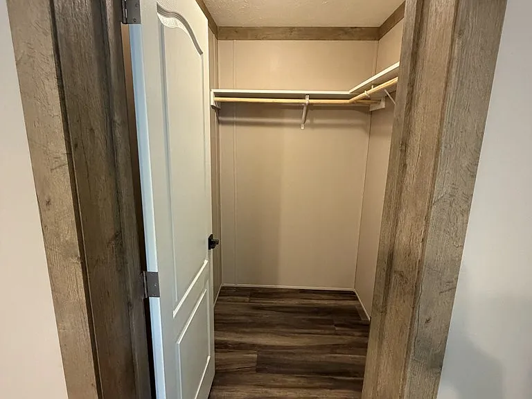 4728 County Road 82 — Photo 21