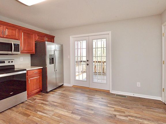 5th image of 2428 Executive Park Dr NW