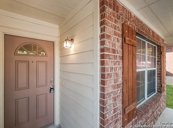 3rd image of 3811 Bennington Way