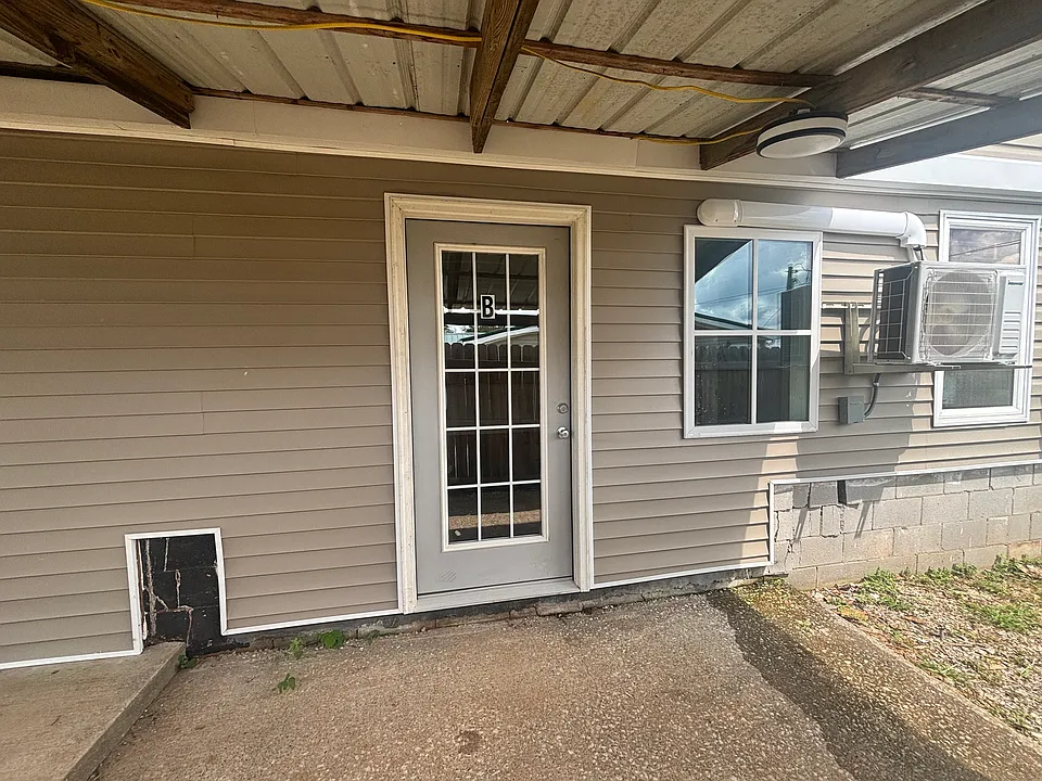 159 Locust Grove Rd #B