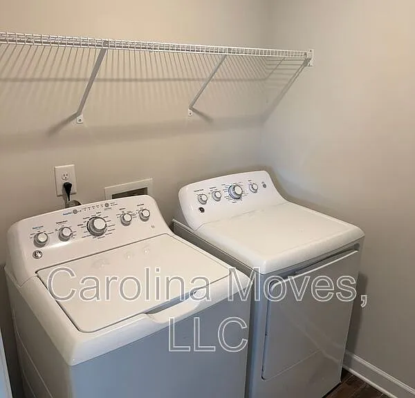 206 Telford Dr — Photo 8