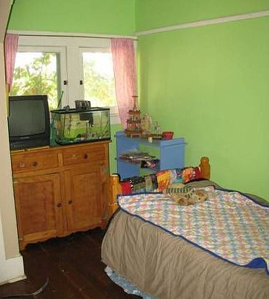 Bedroom #1