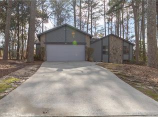 4550 Parkcrest Ct NE, Marietta, GA 30068