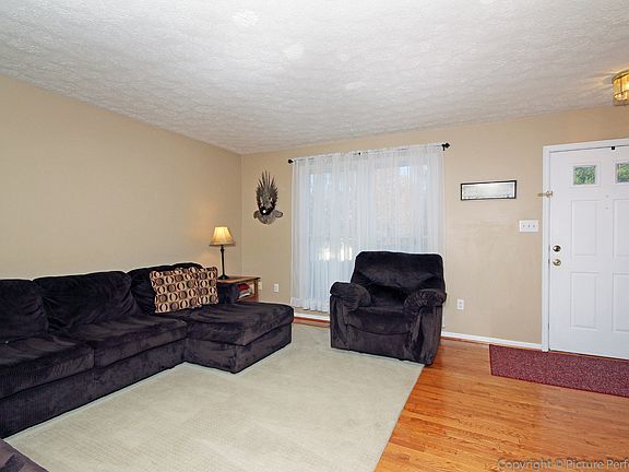 4th image of 1597 Saint Lawrence Ct