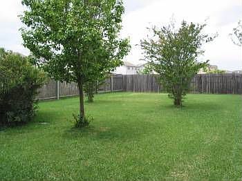 4th image of 10324 Garbacz Dr