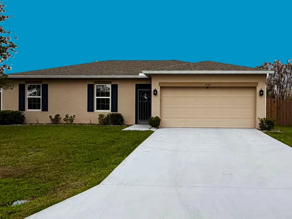 2350 SE Calcutta Circle, Port St Lucie, FL 34952