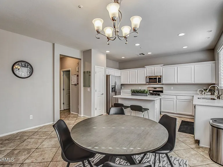 3245 E Morning Star Ln — Photo 7
