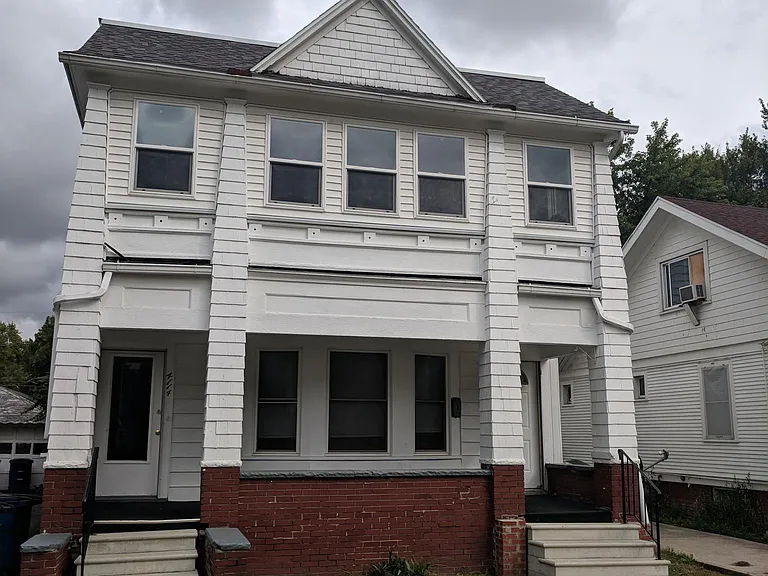 4112 Burnham Ave #LOWER — Photo 13