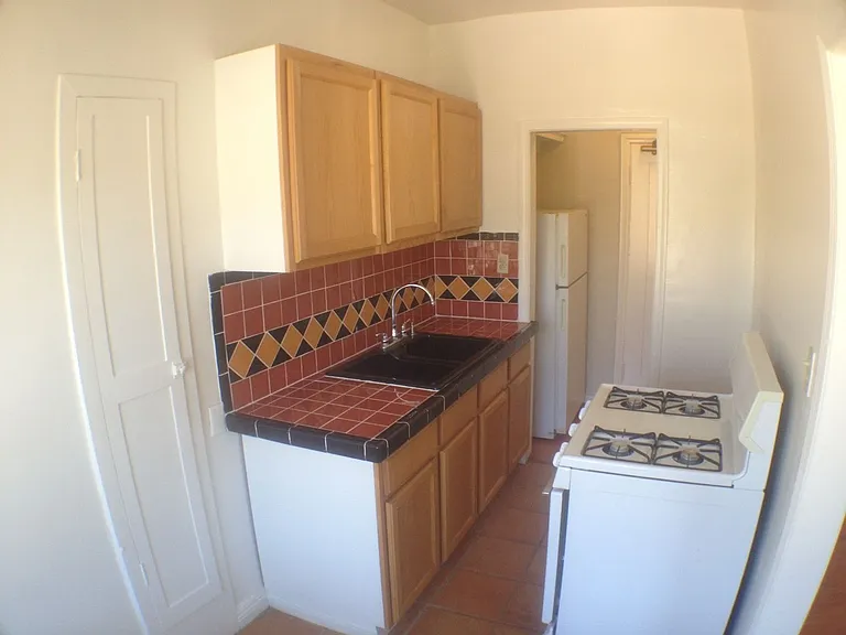 Alexandria Apartments LLC — Photo 17