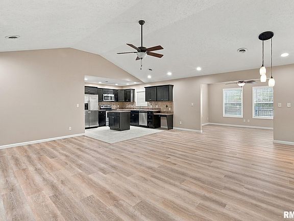 2nd image of 1605 Dew Drop Dr