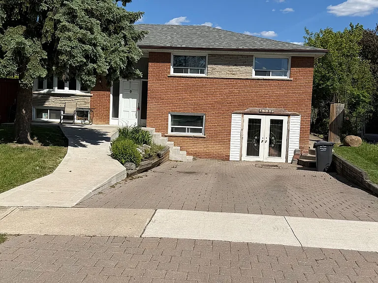 3796 Wyewood Rd — Photo 1