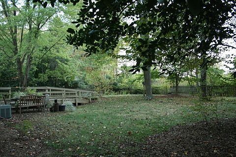 Great Floor Plan on Beautiful Grounds