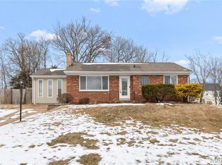 155 Susan Rd, Saint Louis, MO 63129