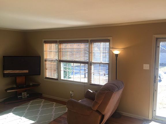 4th image of 5206 W 51st St
