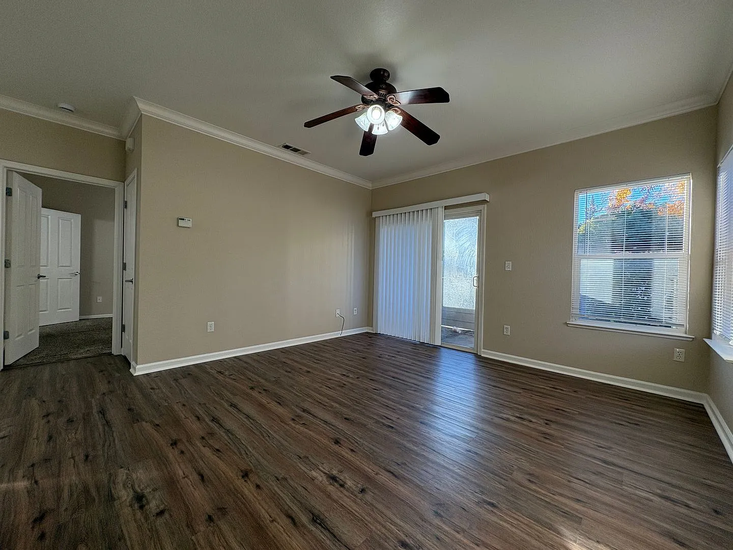 One Bed Condo in Gated Davis Oaks Community — Photo 3