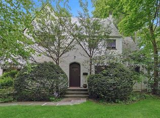 10 River Rd, Scarsdale, NY 10583