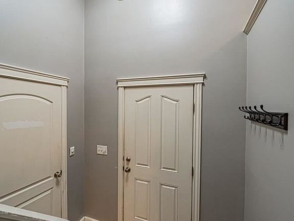 4th image of 3656 E Pearce Dr