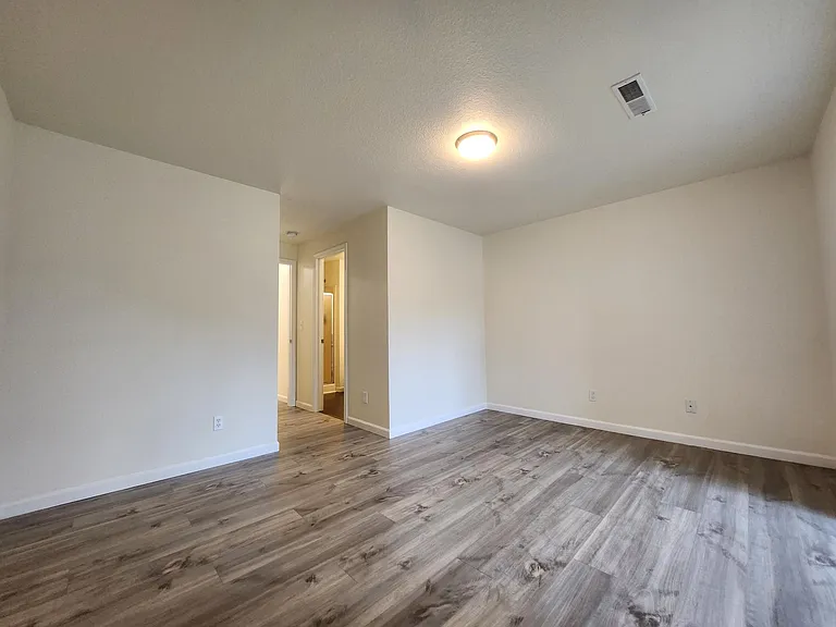 15477 SW Donna Ct — Photo 25