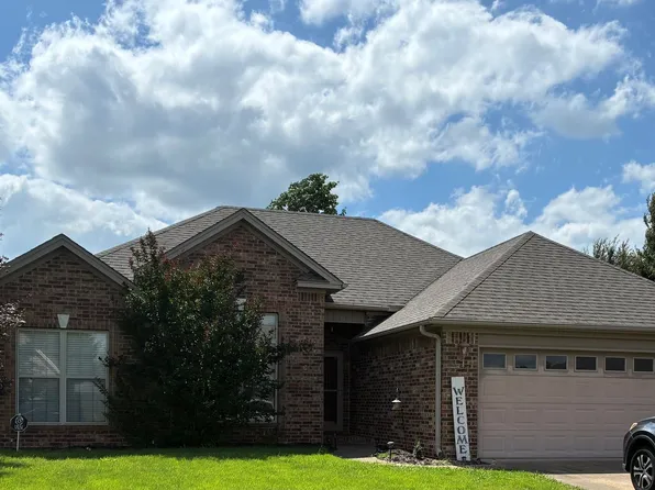 2217 Daniel Dr, Searcy, AR 72143