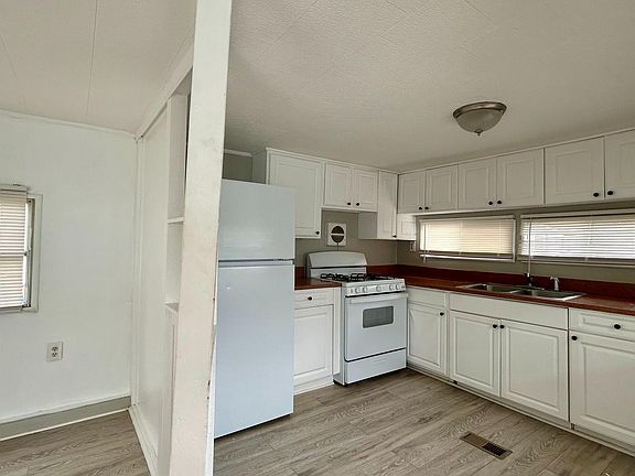 4th image of 4111 Delsea Dr #4