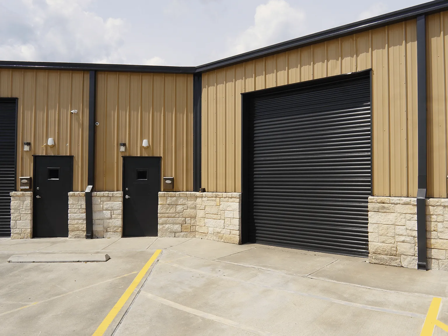 Sam Houston Industrial Park - 307-B — Photo 2