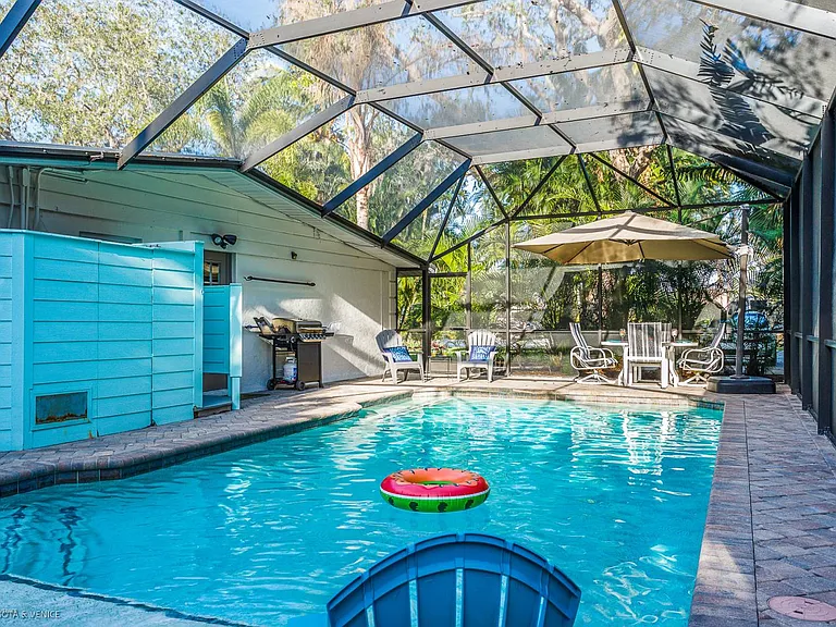 7510 Starfish Dr — Photo 2