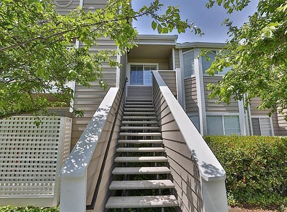 2nd image of 5978 Bridgeport Lake Way