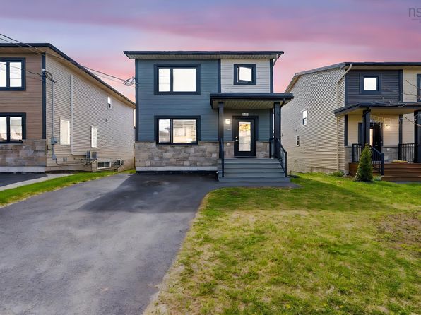 133 Titanium Cres, Halifax, NS B3P 0J3