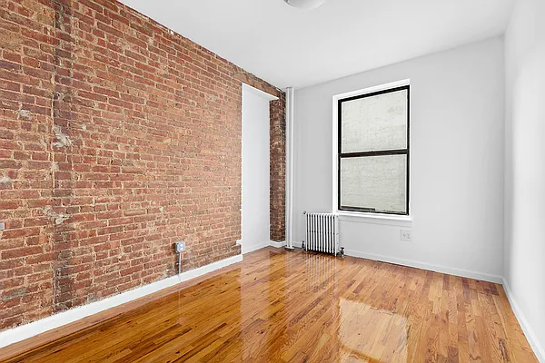 Rented by Douglas Elliman | media 15