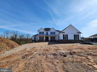 406 Willow Oak Dr, Lewisberry, PA