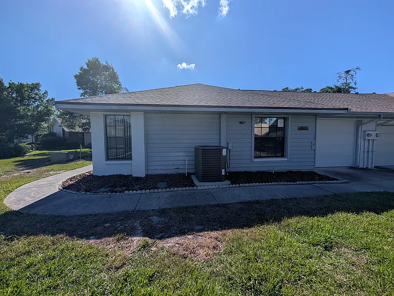 7705 Rockville Ct — Photo 30