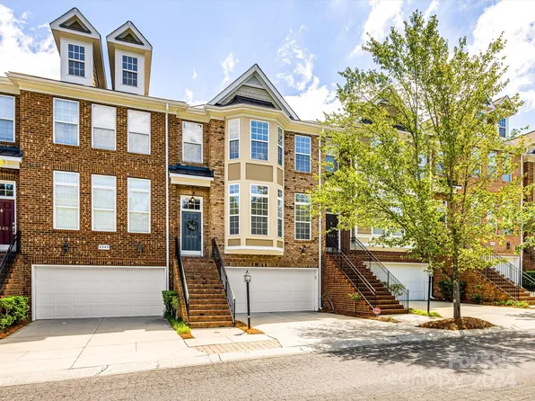 3349 Luke Crossing Dr, Charlotte, NC 28226