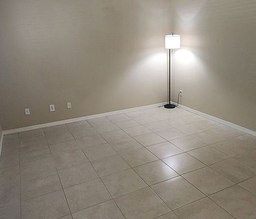 2nd image of 3800 Sunbeam Ct