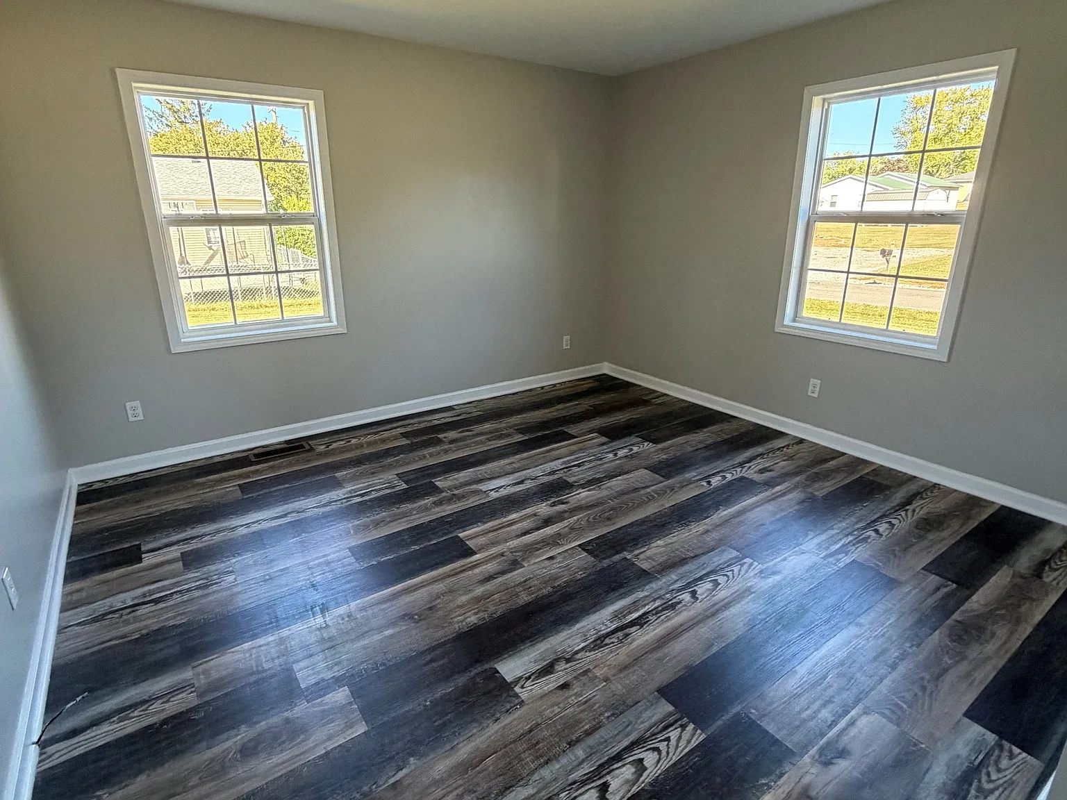 2 bed, $825 — Photo 2
