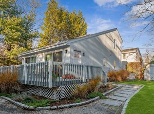 6 Shore Rd, Southampton, NY 11968