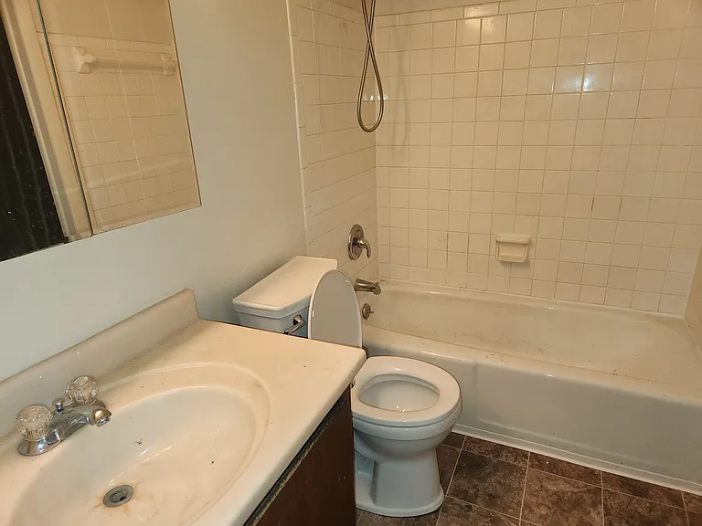 4914 Reed Rd #H — Photo 6