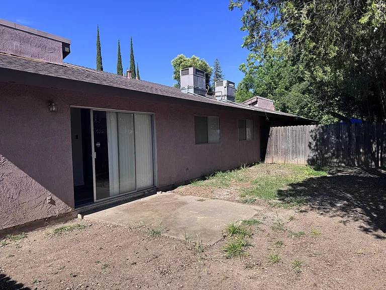 1138 Forestwood Dr — Photo 18