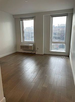 2nd image of 152-11 89th Ave #320