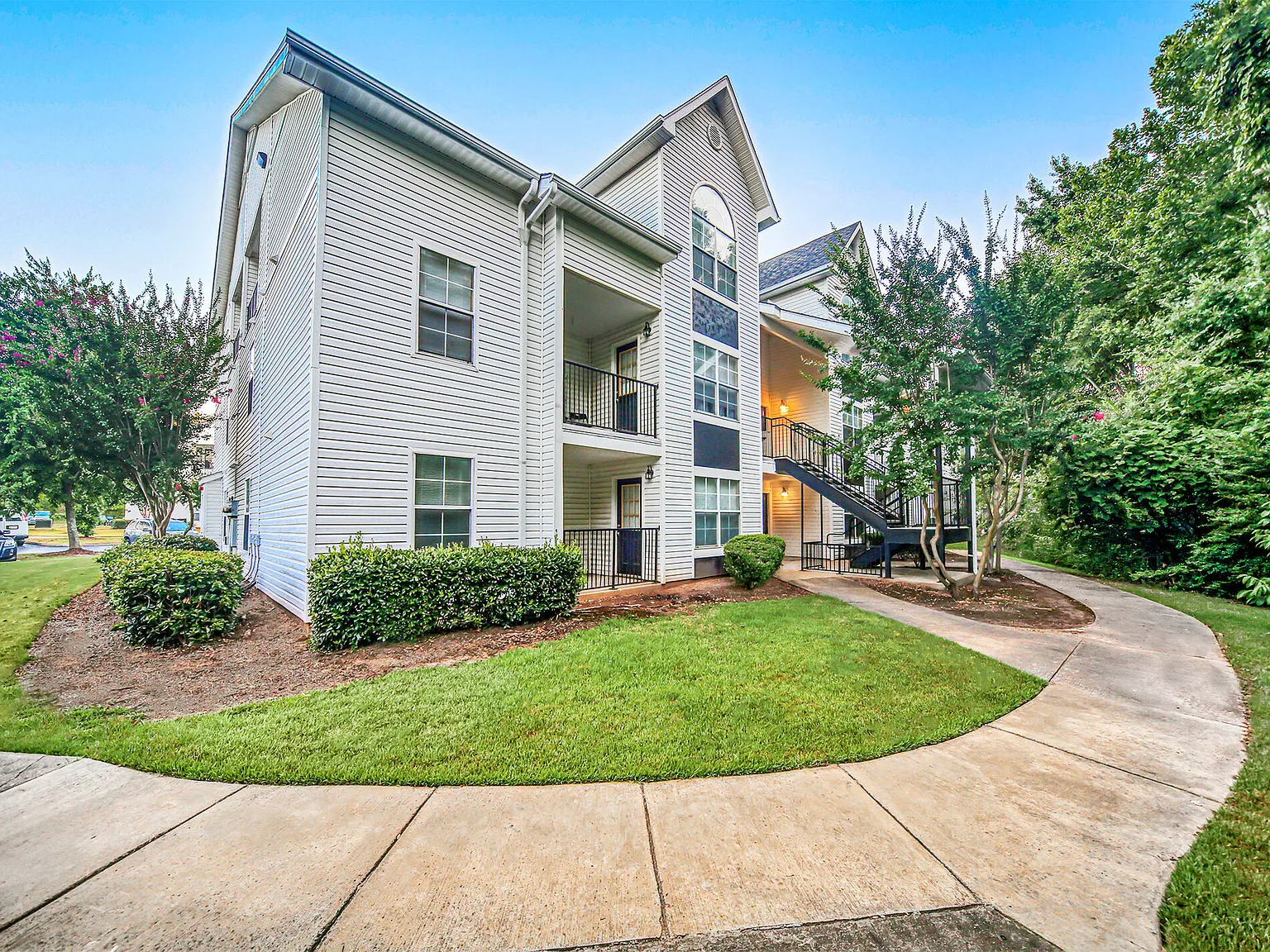 The Landings at Houston Levee — Photo 1