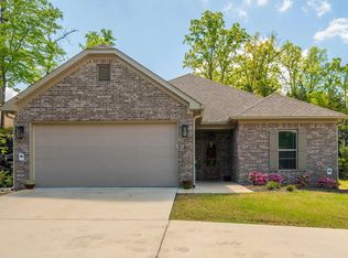 152 Apple Blossom Pl, Hot Springs, AR 71913