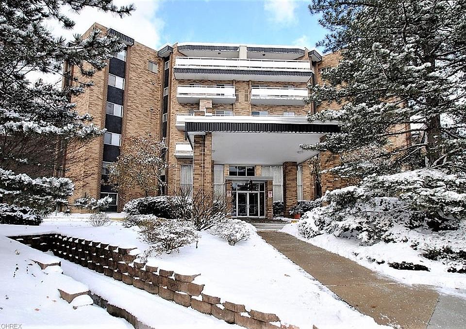 1st image of 2112 Acacia Park Dr APT 212